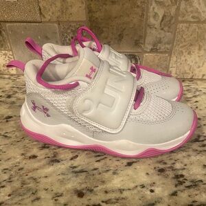 Under Armour Zone BB 2 Little Kids' Basketball Shoes